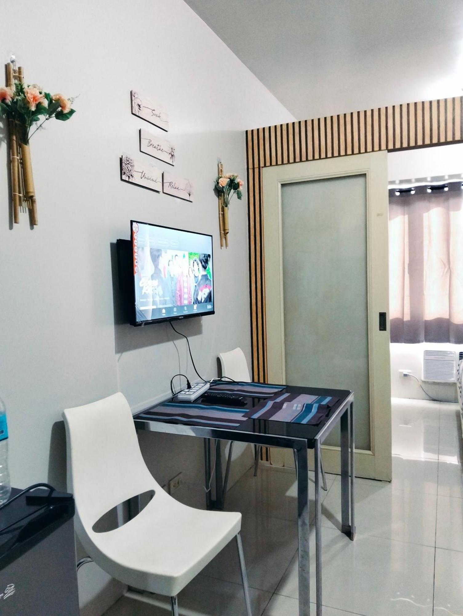 Glenda Place Aurum At Sea Residences Near Moa Pasay Exterior photo